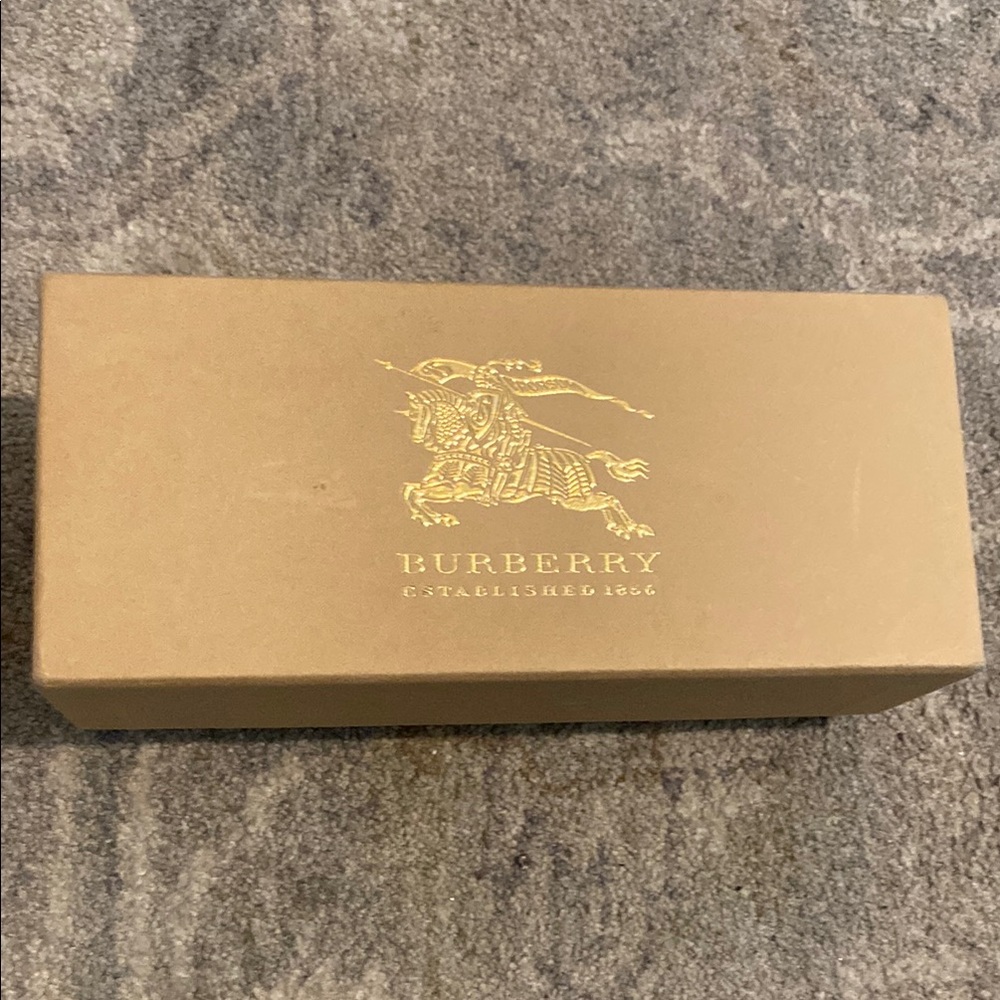 Burberry Gold Box